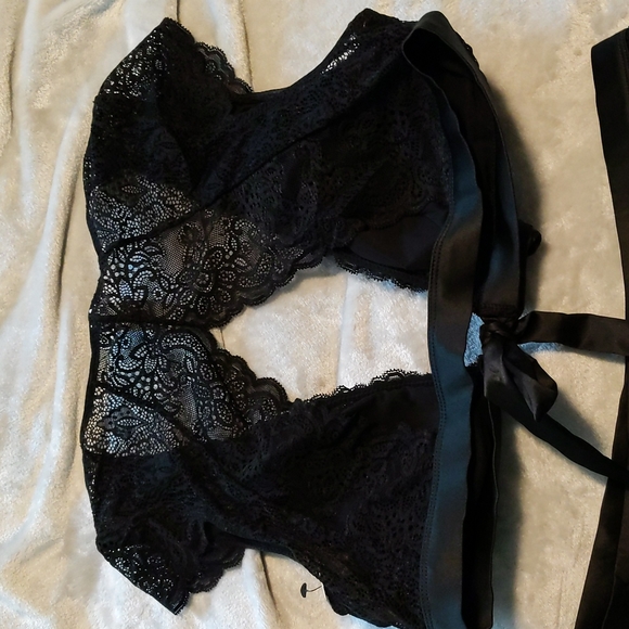 NWT cute black lace sleep set, medium - Picture 5 of 8
